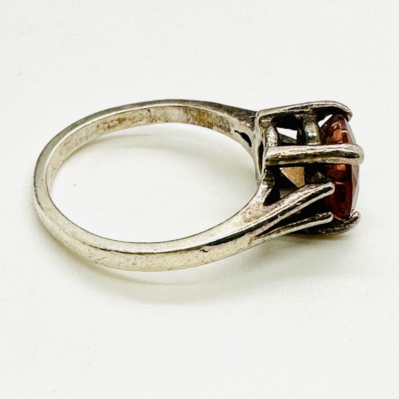 Vintage Quartz Silver Ring - Picture 7 of 12